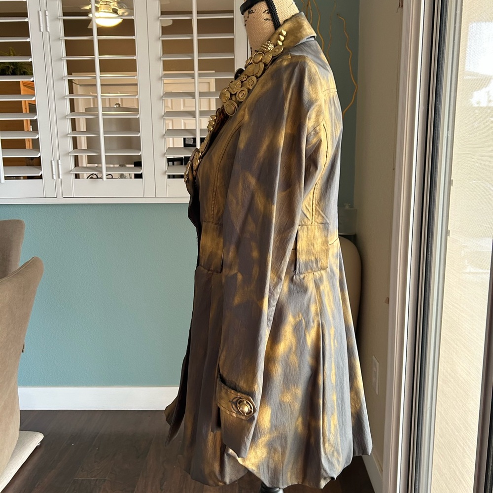 Unique Coat - image 5